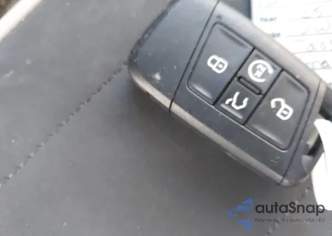 2025 Volkswagen Taos 1.5T Se из США, поврежденный, VIN 3VVVC7B2XSM010587